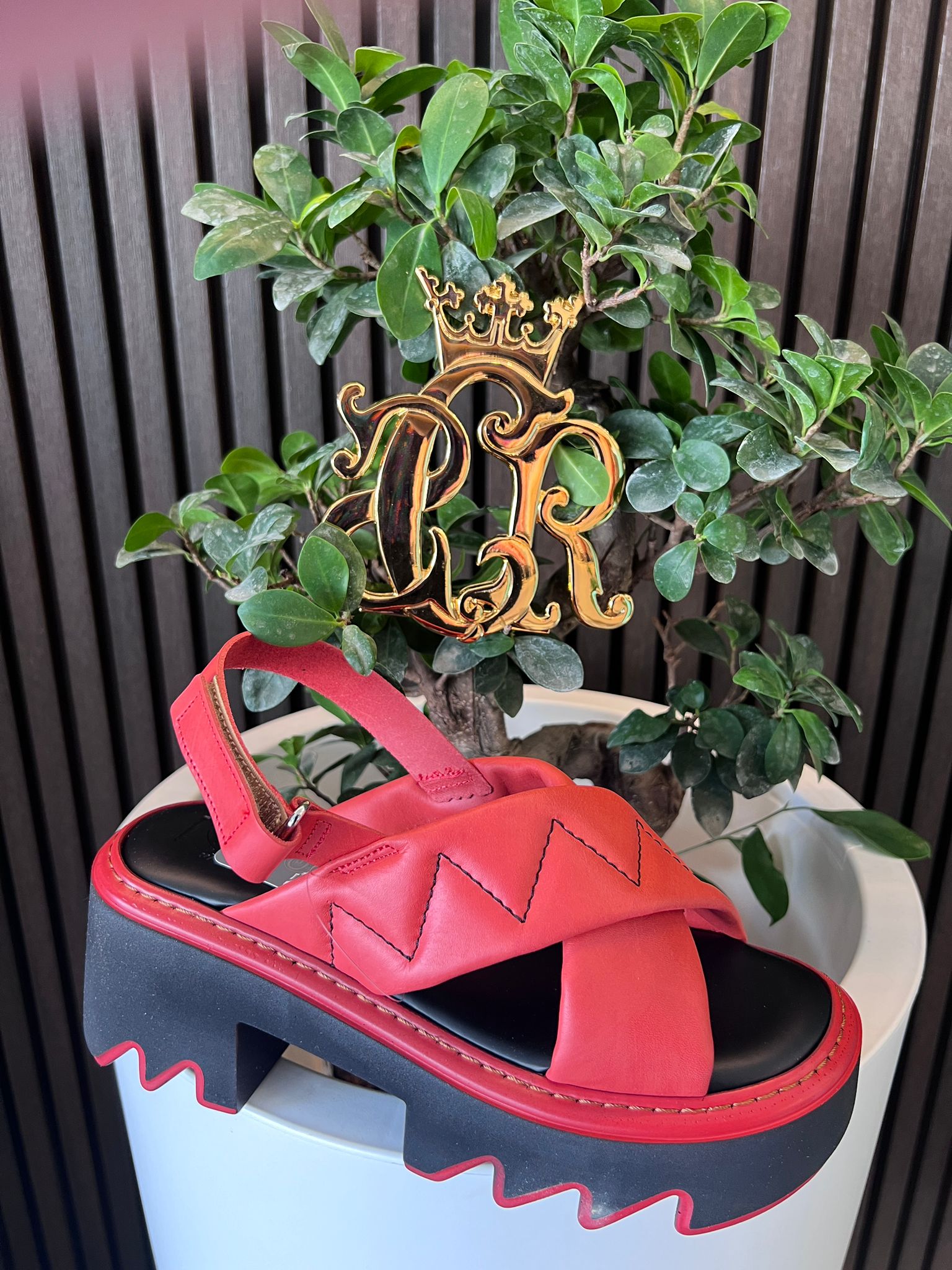 Italian wedge 